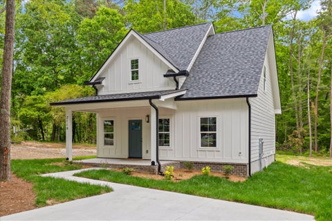 Photo of 2119 Oak Street, Signal Mountain, TN 37377 (MLS # 1538102)
