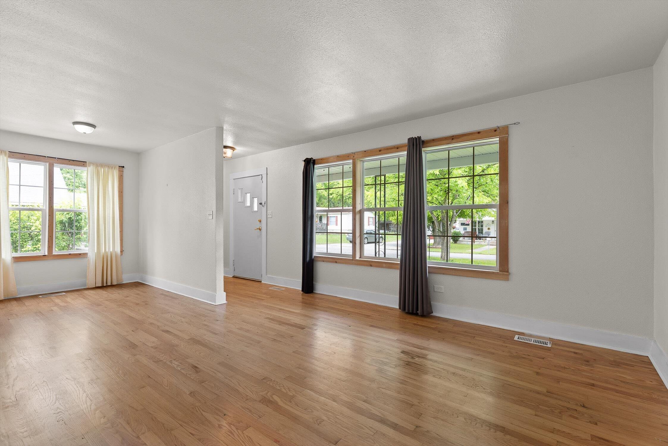 186 Evans Avenue, Spring City, Tennessee image 4