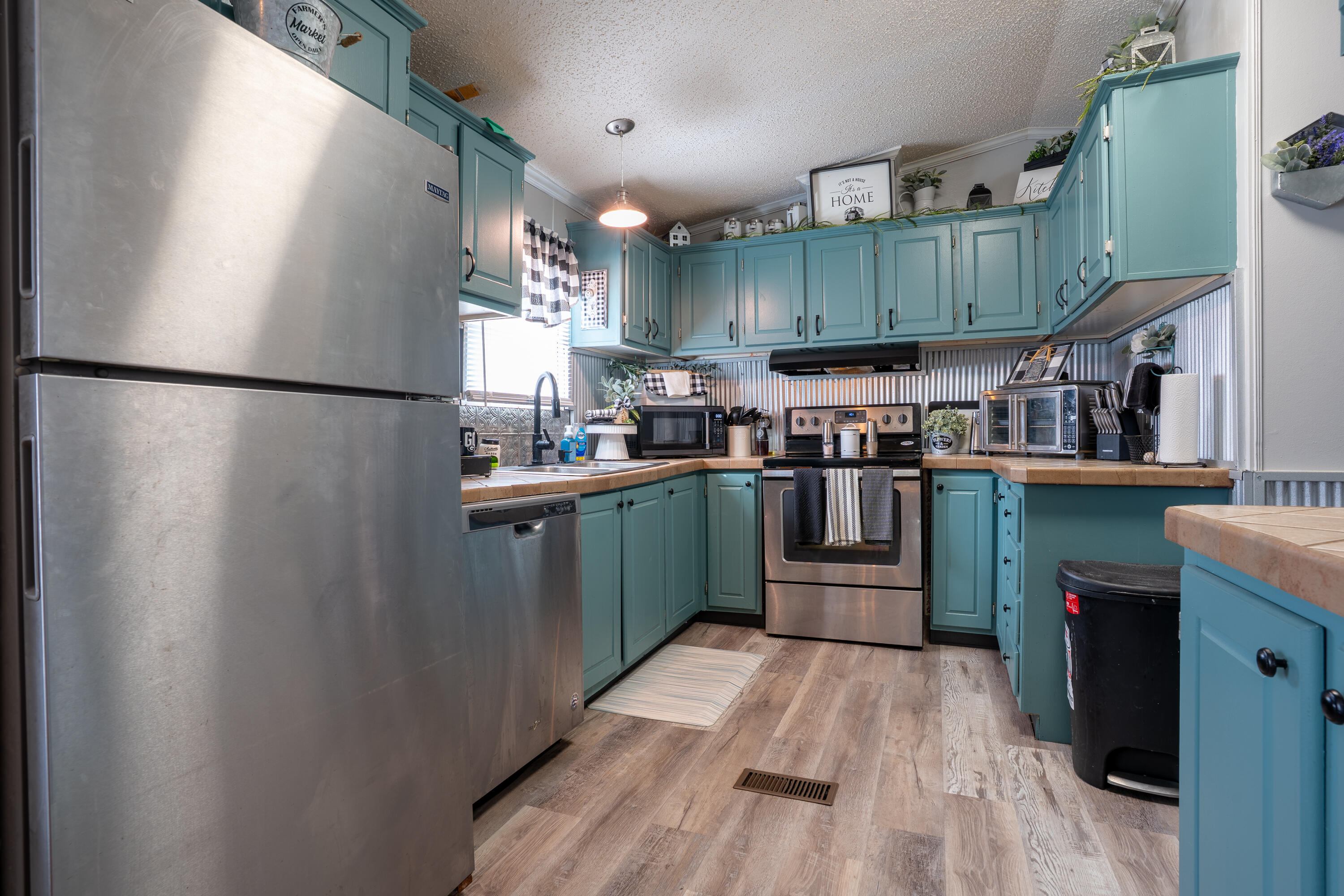 Flat Rock, Alabama 35966, United States, 3 Bedrooms Bedrooms, ,2 BathroomsBathrooms,Residential,Active,249101