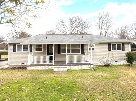 Photo of 1309 John Ross Road, Chattanooga, TN 37412 (MLS # 1524431)