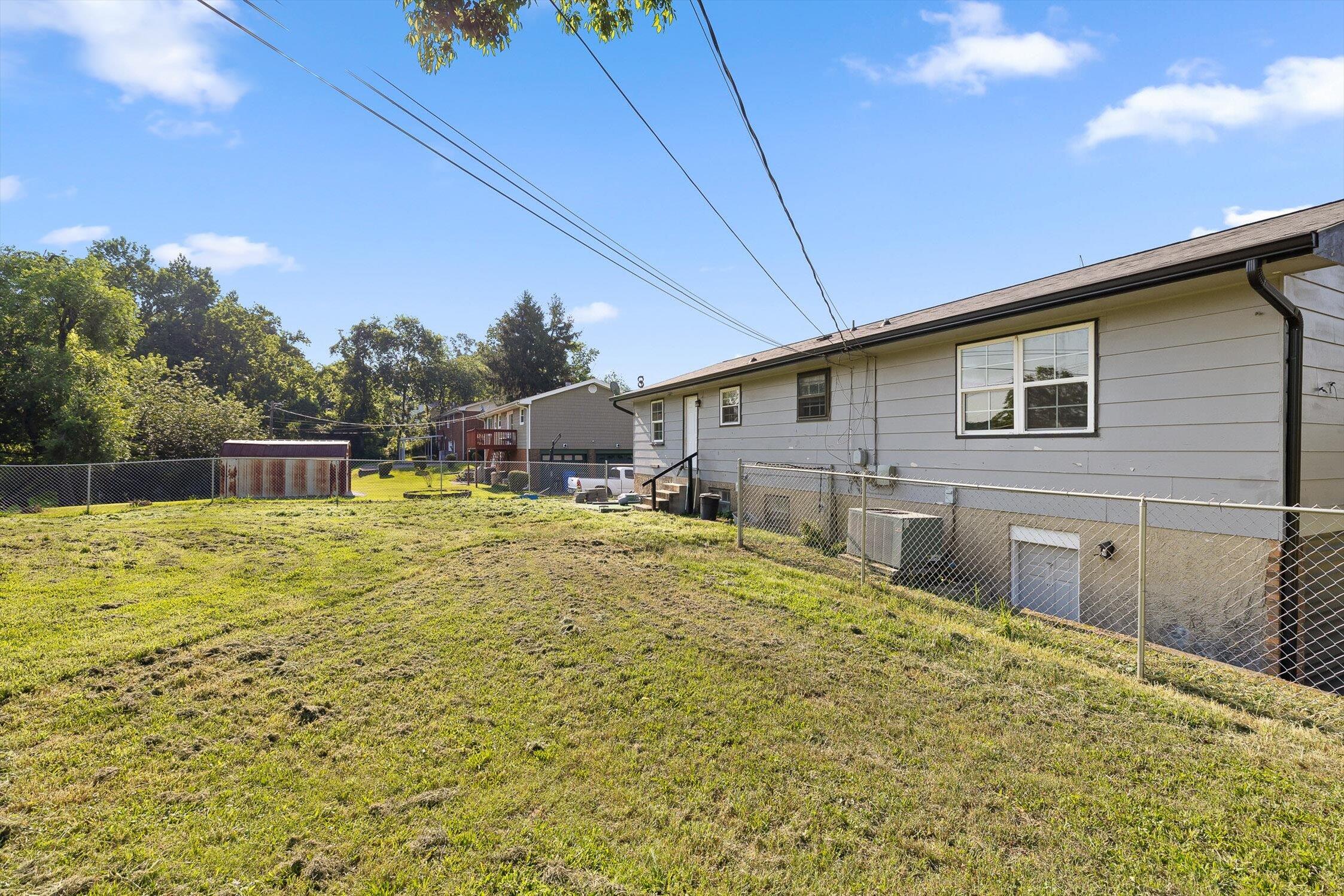 Chattanooga, Tennessee 37416, United States, 4 Bedrooms Bedrooms, ,3 BathroomsBathrooms,Residential,Active,168165