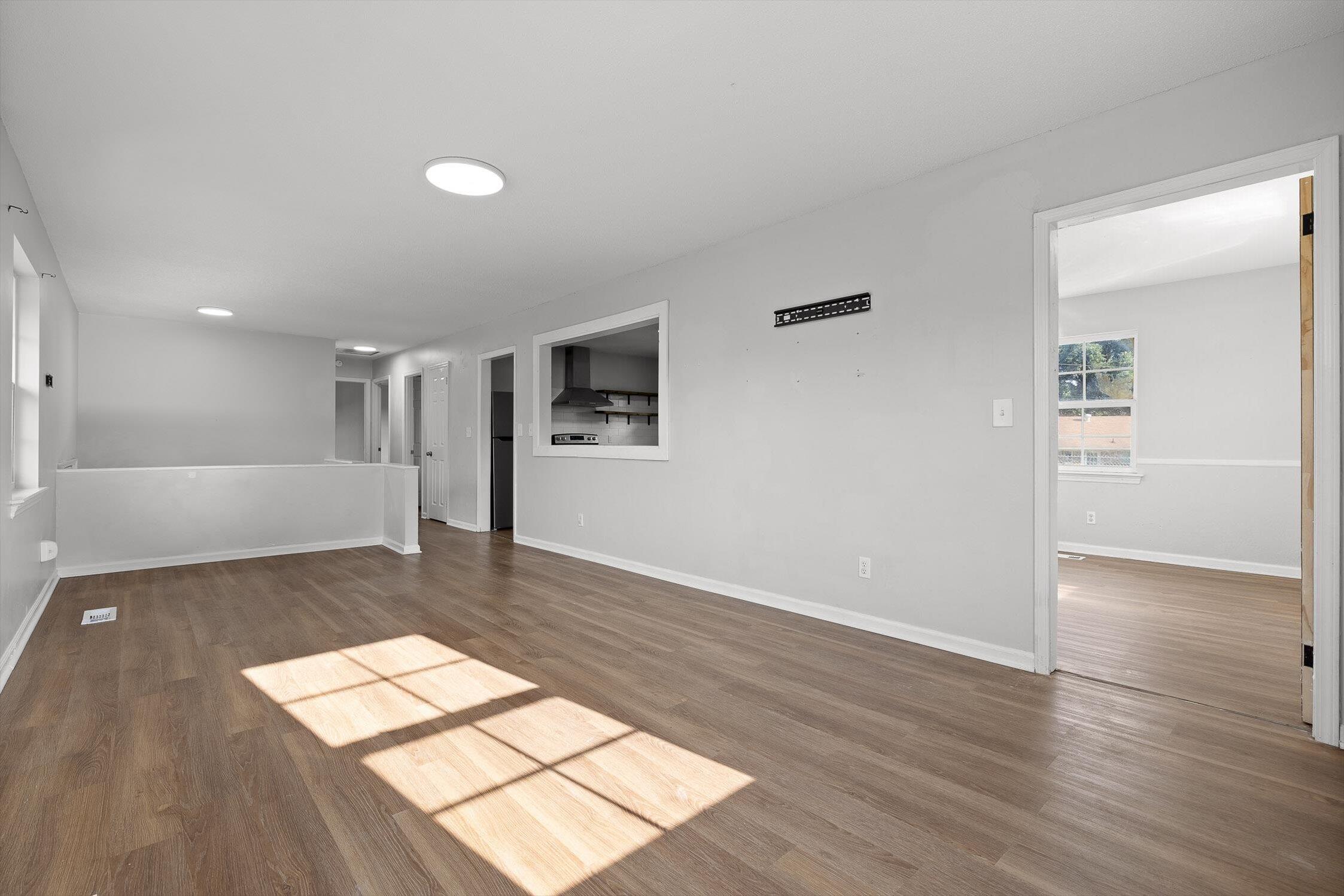 Chattanooga, Tennessee 37416, United States, 4 Bedrooms Bedrooms, ,3 BathroomsBathrooms,Residential,Active,168165