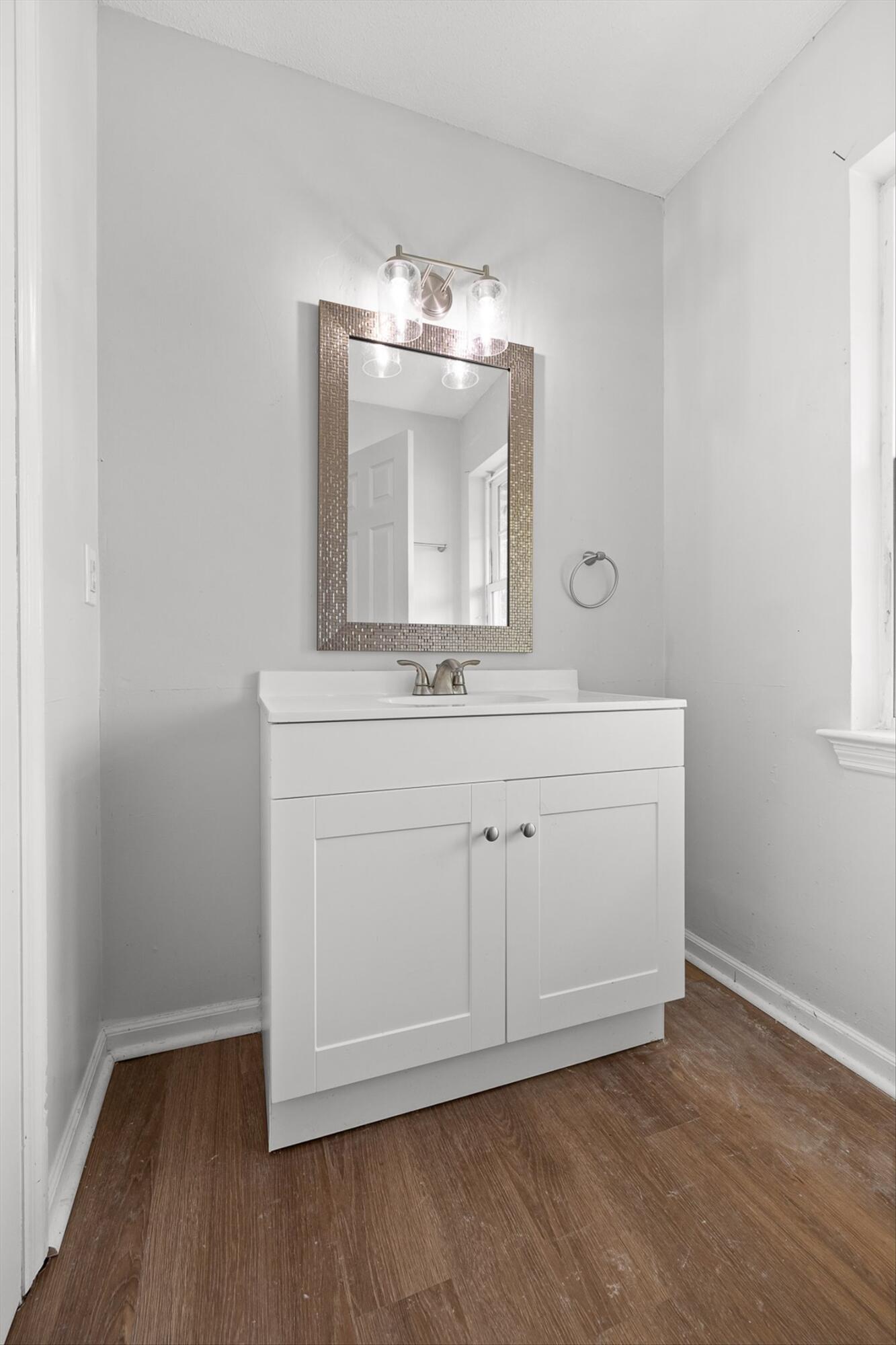 Chattanooga, Tennessee 37416, United States, 4 Bedrooms Bedrooms, ,3 BathroomsBathrooms,Residential,Active,168165