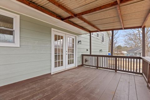 Tiny photo for 302 Locust Street, Englewood, TN 37329 (MLS # 1528993)