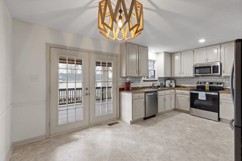 Tiny photo for 302 Locust Street, Englewood, TN 37329 (MLS # 1528993)