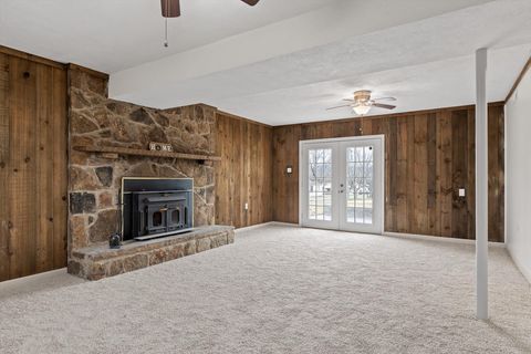 Tiny photo for 302 Locust Street, Englewood, TN 37329 (MLS # 1528993)