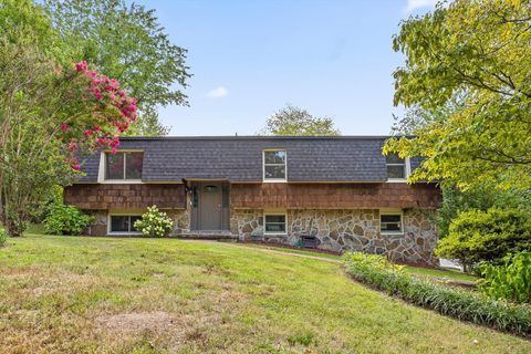 Photo of 1302 Rockdale Lane, Hixson, TN 37343 (MLS # 1517947) Photo of 1302 Rockdale Lane, Hixson, TN 37343 (MLS # 1517947)