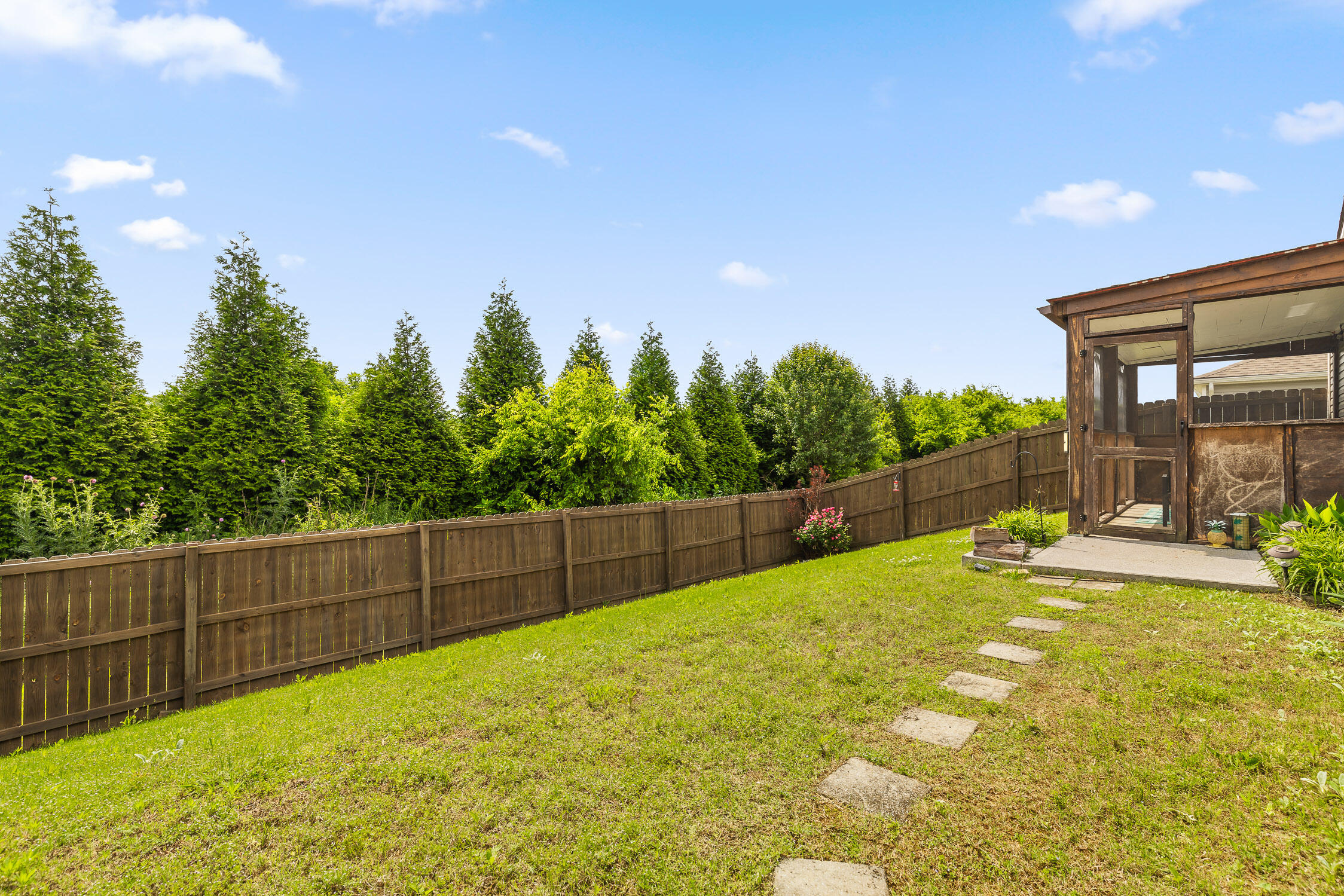 302 Huntley Meadows Drive, Rossville, Georgia image 2