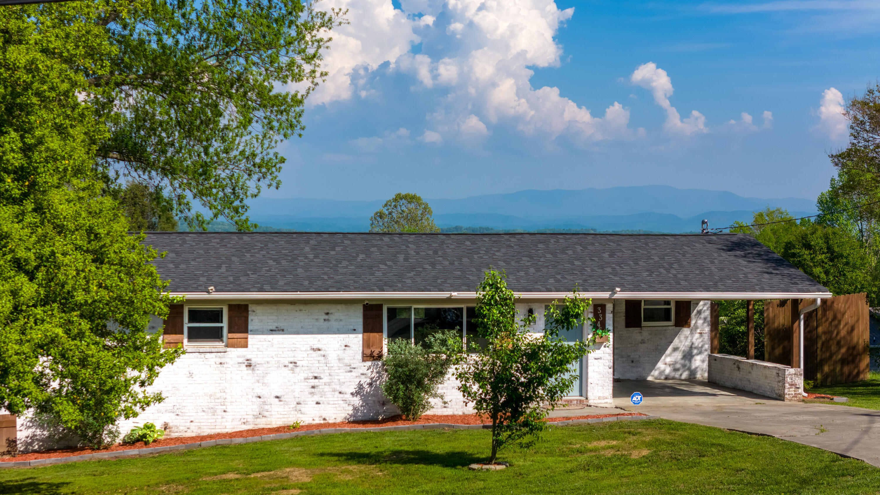 3345 Crawford Drive, Cleveland, Tennessee image 2