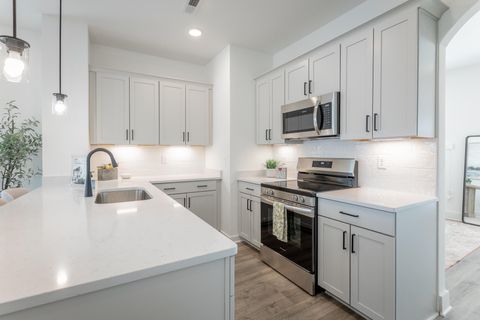 Tiny photo for 1656 S Watkins Street, Chattanooga, TN 37404 (MLS # 1527693)