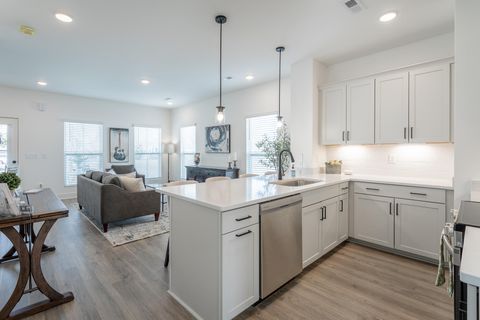 Tiny photo for 1656 S Watkins Street, Chattanooga, TN 37404 (MLS # 1527693)