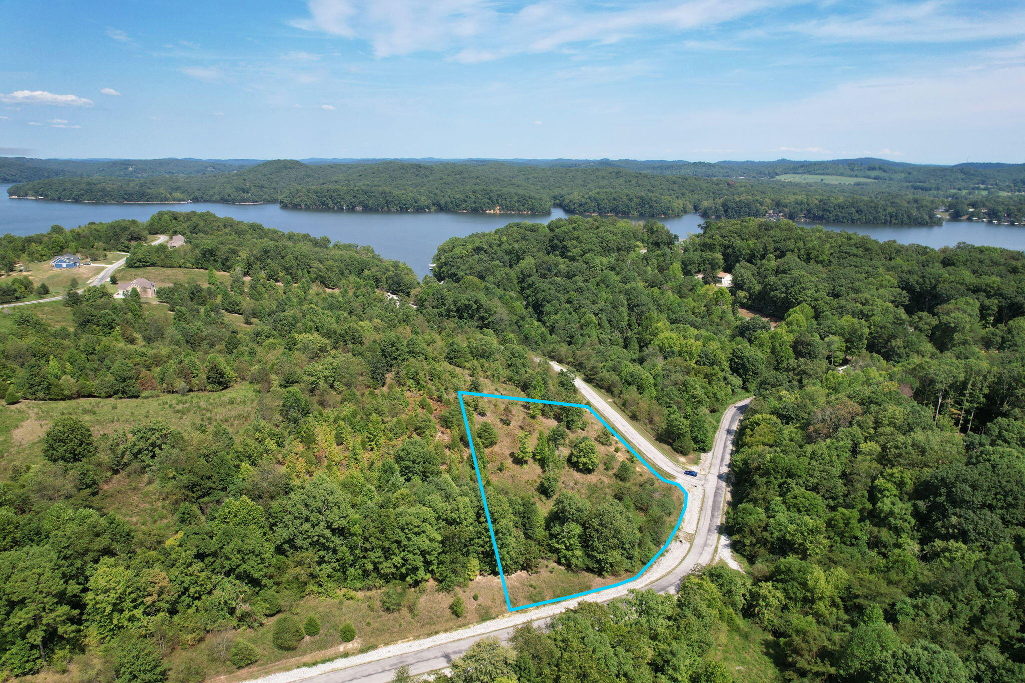 NE Emerald Lane, Rockwood, Tennessee image 7