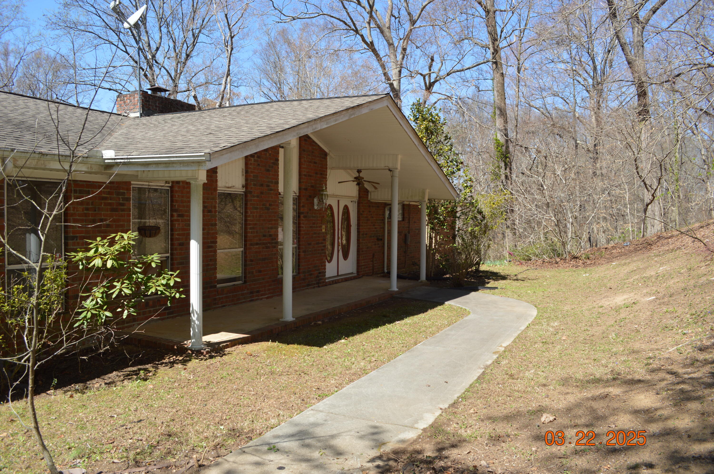 108 Van Buren Drive Drive, Dalton, Georgia image 2