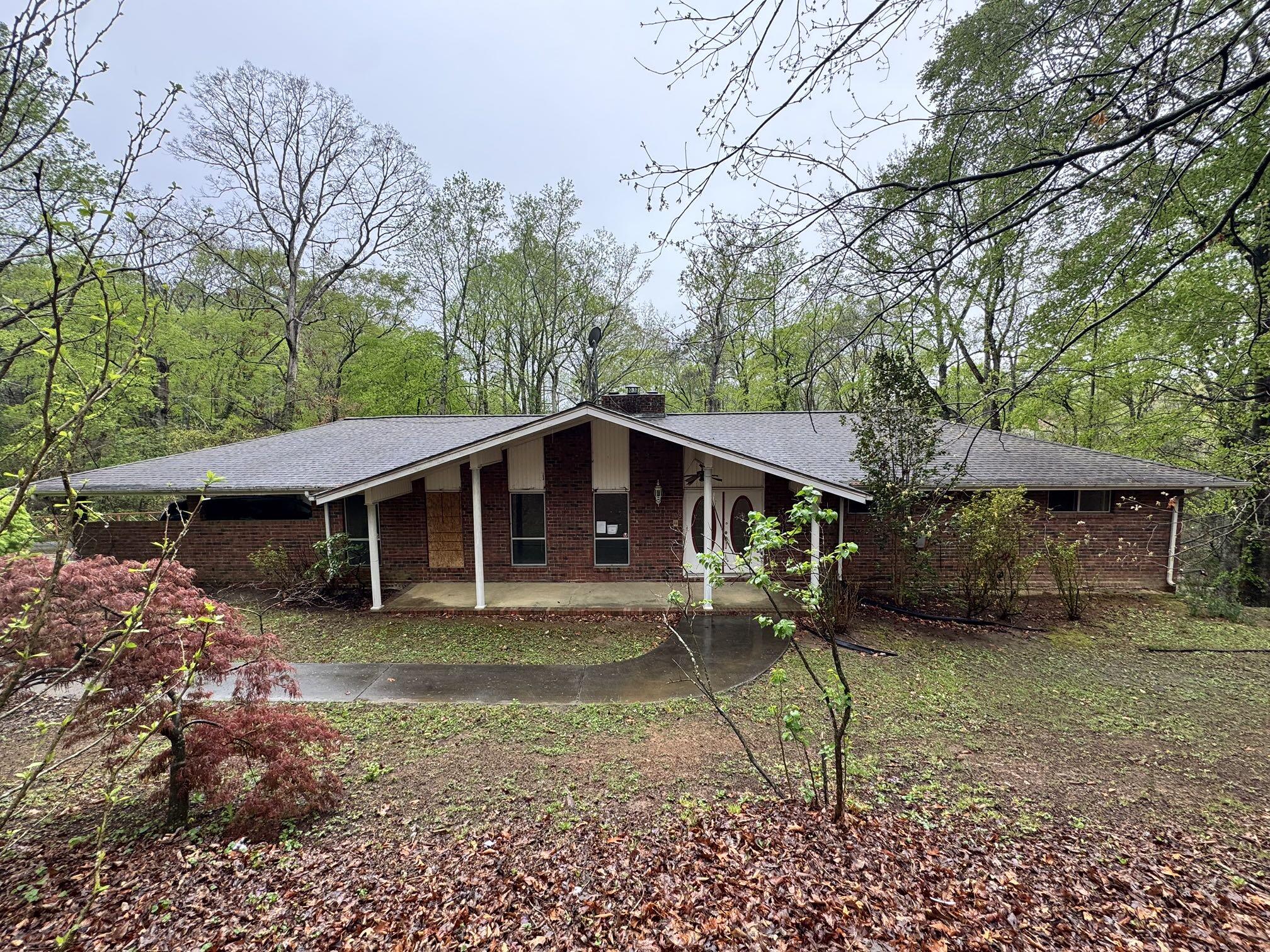 108 Van Buren Drive Drive, Dalton, Georgia image 1