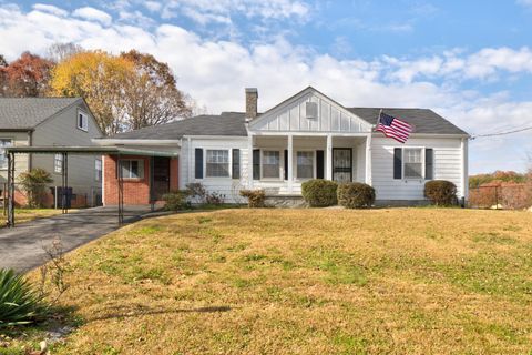 Photo of 105 Cartwright Street, Chattanooga, TN 37415 (MLS # 1524181)