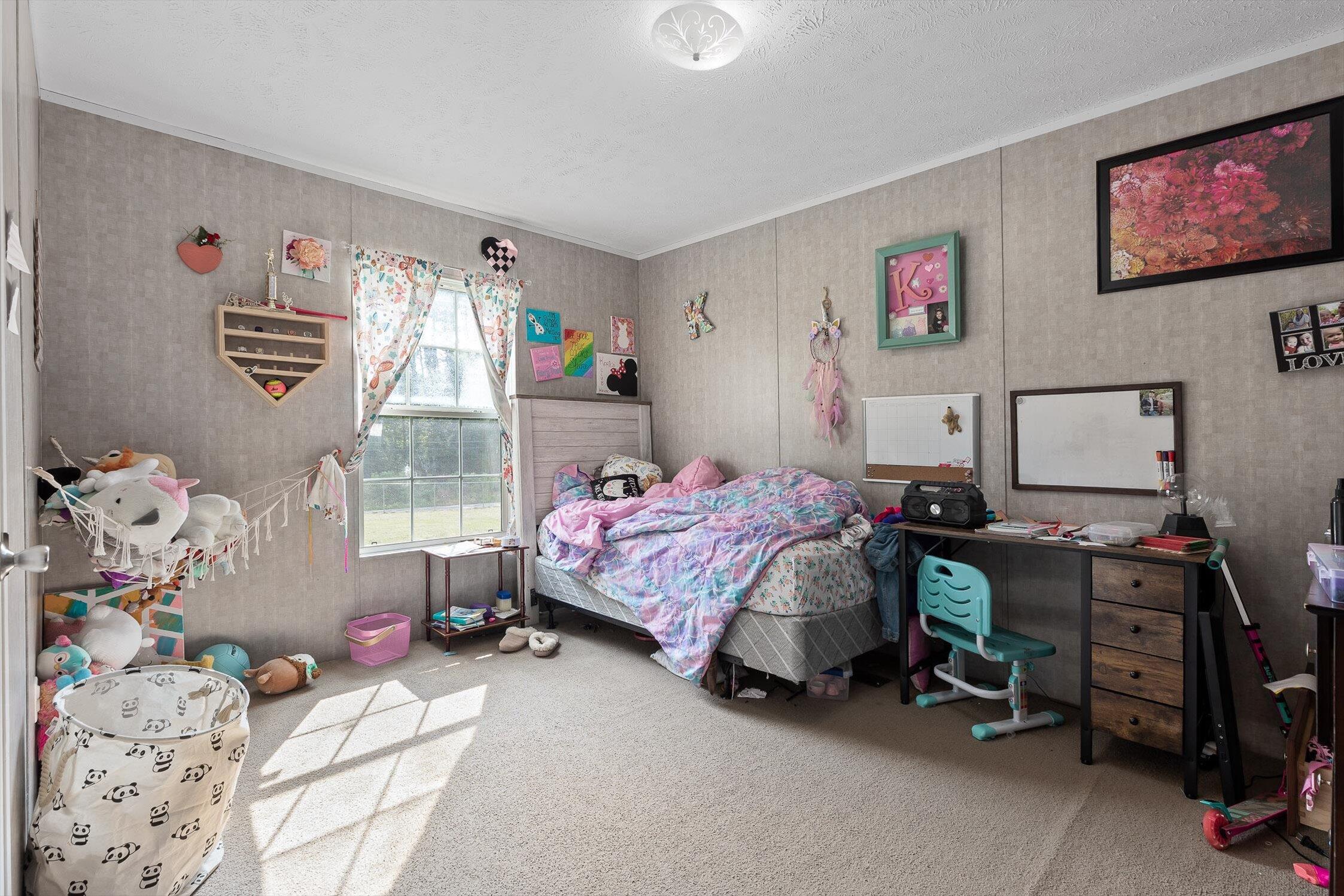 South Pittsburg, Tennessee 37380, United States, 4 Bedrooms Bedrooms, ,2 BathroomsBathrooms,Residential,Active,184988