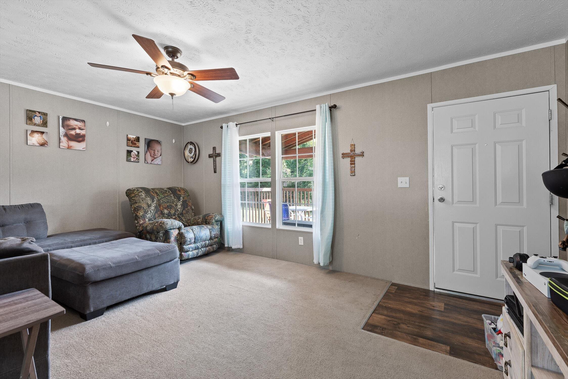 South Pittsburg, Tennessee 37380, United States, 4 Bedrooms Bedrooms, ,2 BathroomsBathrooms,Residential,Active,184988