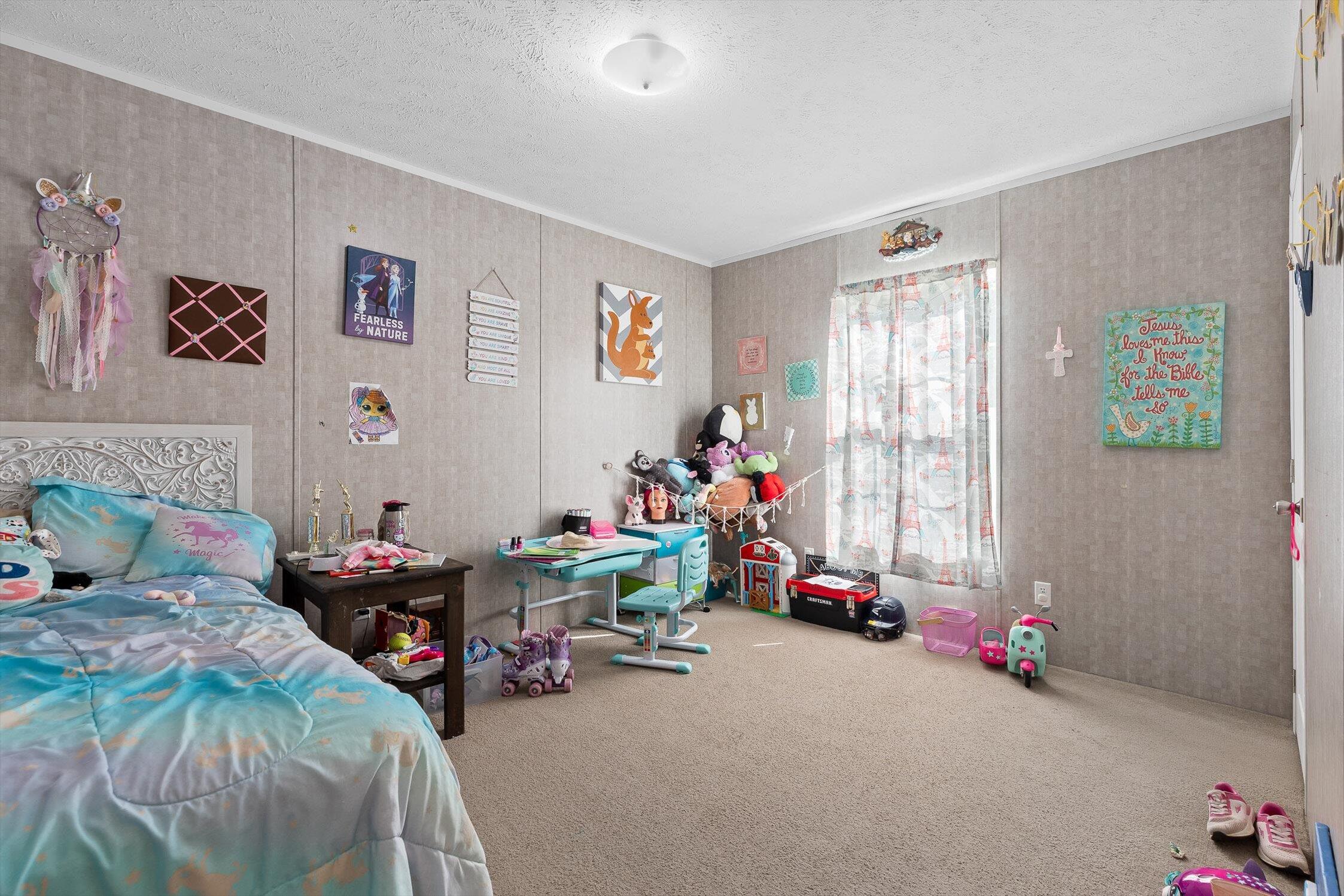 South Pittsburg, Tennessee 37380, United States, 4 Bedrooms Bedrooms, ,2 BathroomsBathrooms,Residential,Active,184988