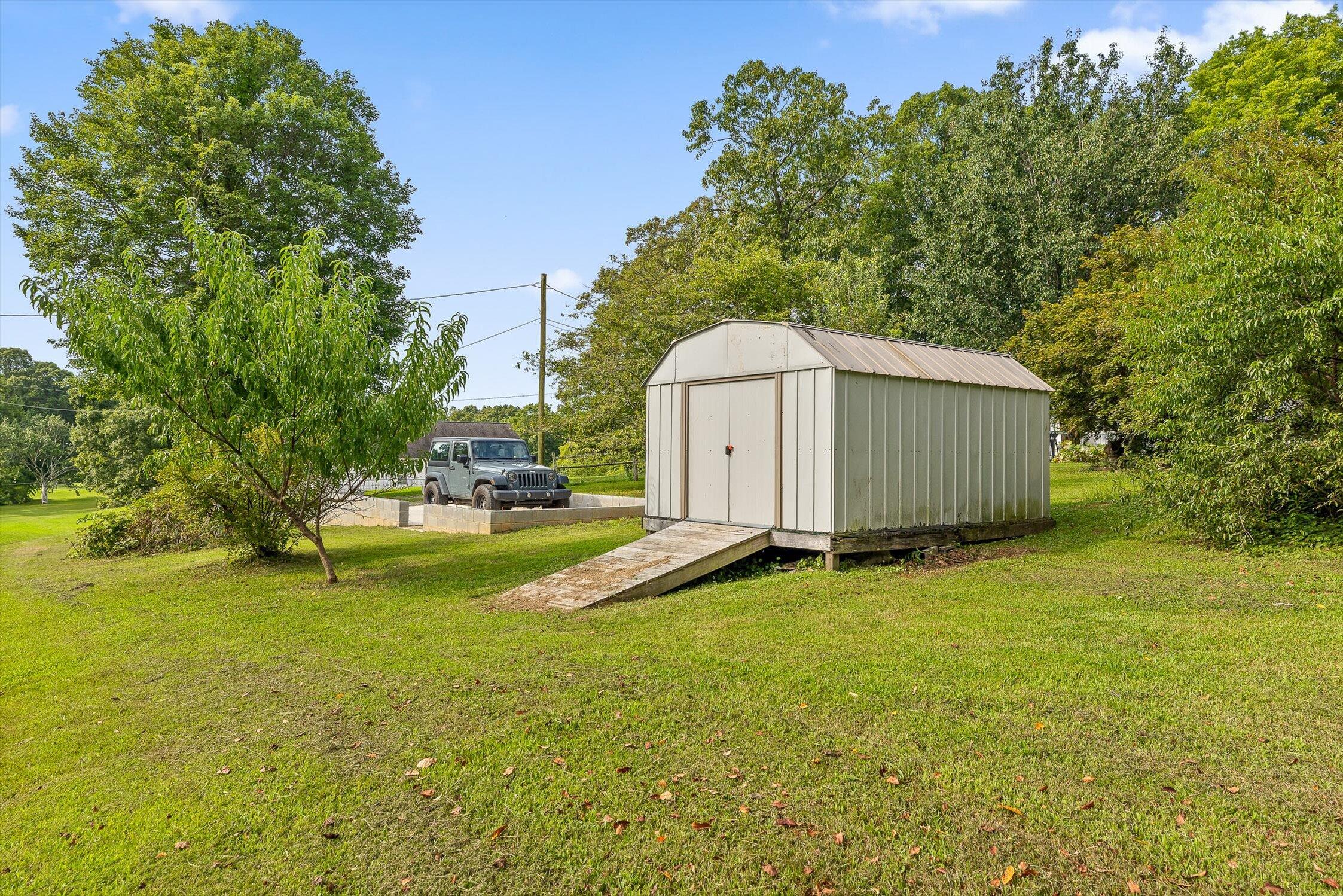 South Pittsburg, Tennessee 37380, United States, 4 Bedrooms Bedrooms, ,2 BathroomsBathrooms,Residential,Active,184988