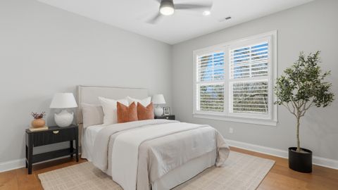 Tiny photo for 1006 Fairmount Avenue, Chattanooga, TN 37405 (MLS # 1525976)