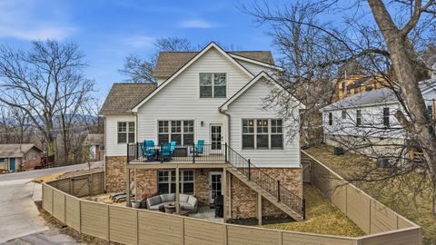 Tiny photo for 1006 Fairmount Avenue, Chattanooga, TN 37405 (MLS # 1525976)