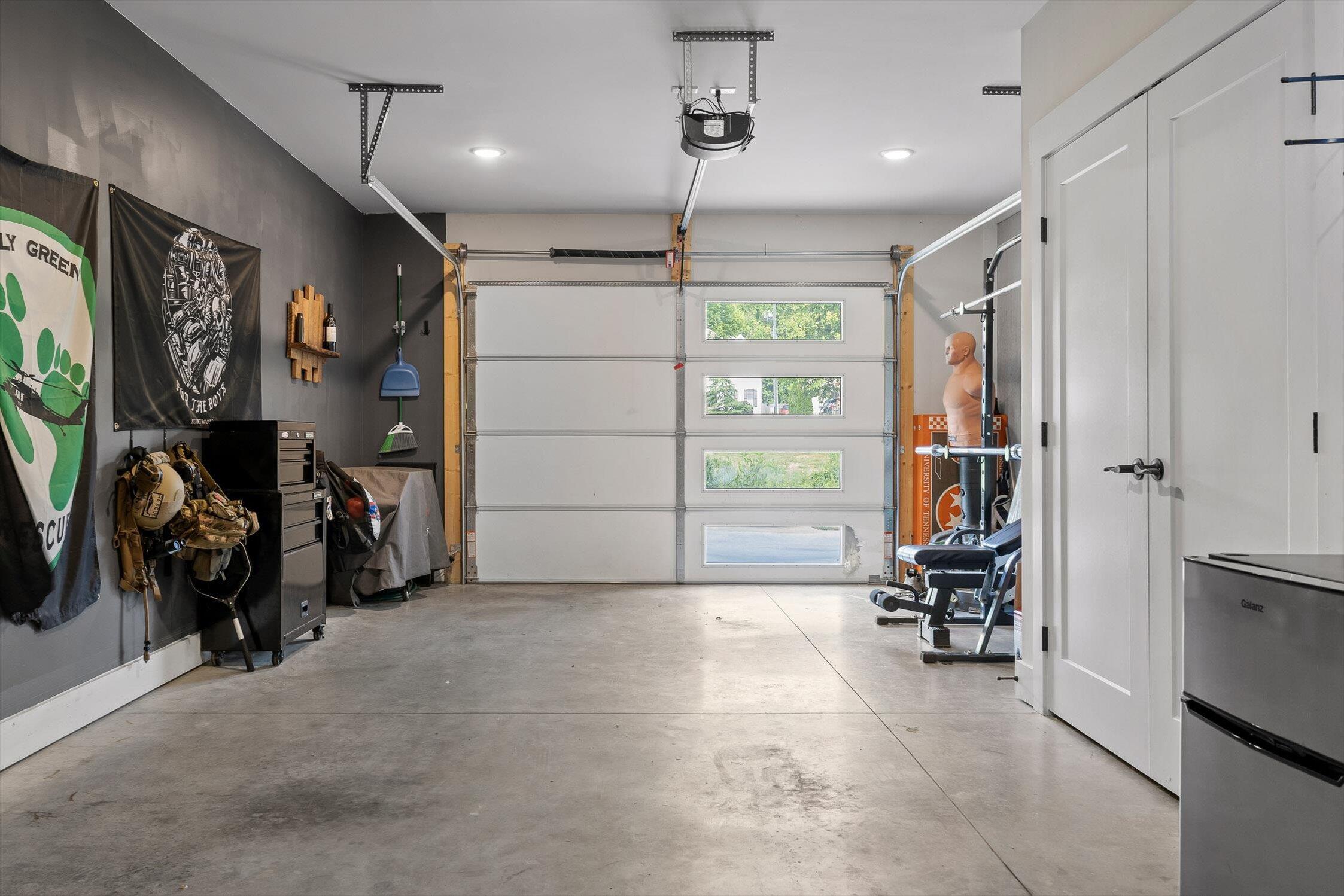 Chattanooga, Tennessee 37405, United States, 2 Bedrooms Bedrooms, ,3 BathroomsBathrooms,Residential,Active,174382