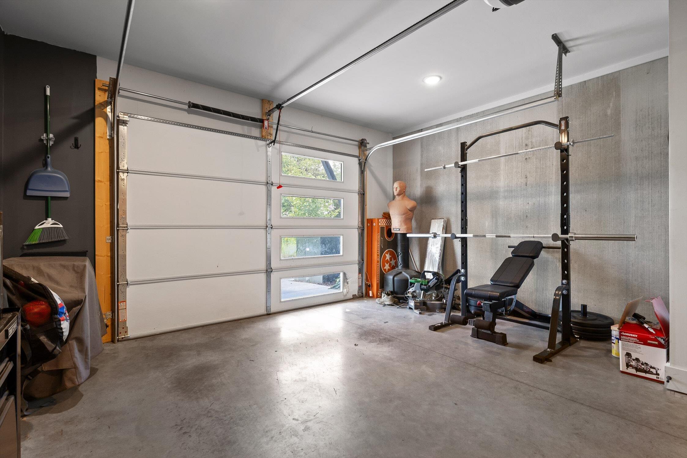 Chattanooga, Tennessee 37405, United States, 2 Bedrooms Bedrooms, ,3 BathroomsBathrooms,Residential,Active,174382