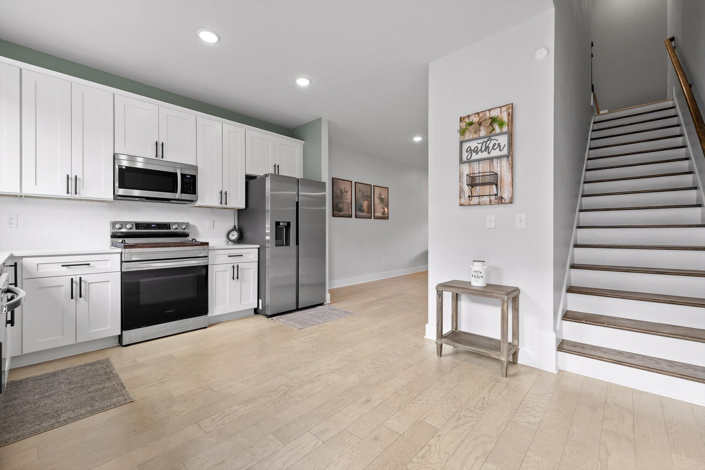 Chattanooga, Tennessee 37405, United States, 2 Bedrooms Bedrooms, ,3 BathroomsBathrooms,Residential,Active,174382