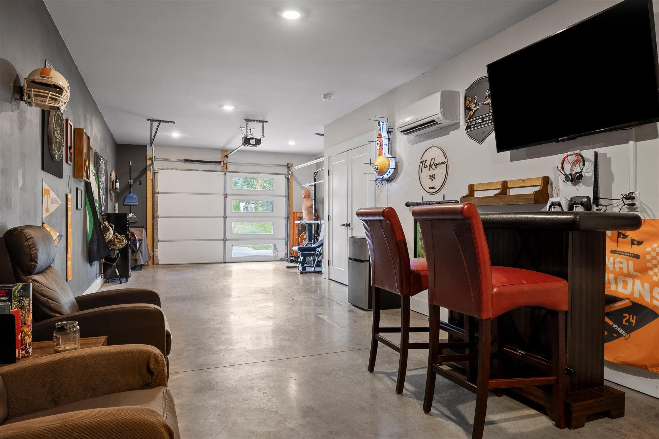 Chattanooga, Tennessee 37405, United States, 2 Bedrooms Bedrooms, ,3 BathroomsBathrooms,Residential,Active,174382