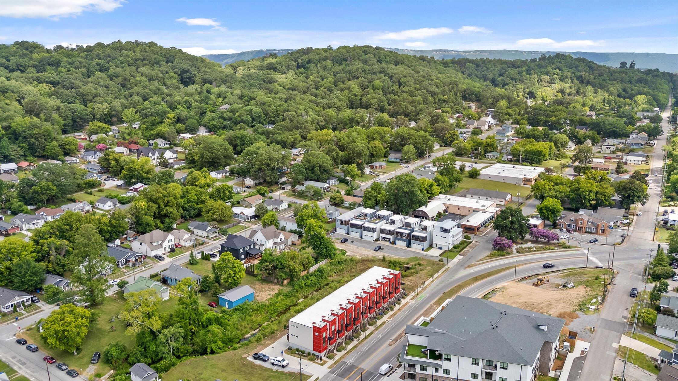 Chattanooga, Tennessee 37405, United States, 2 Bedrooms Bedrooms, ,3 BathroomsBathrooms,Residential,Active,174382