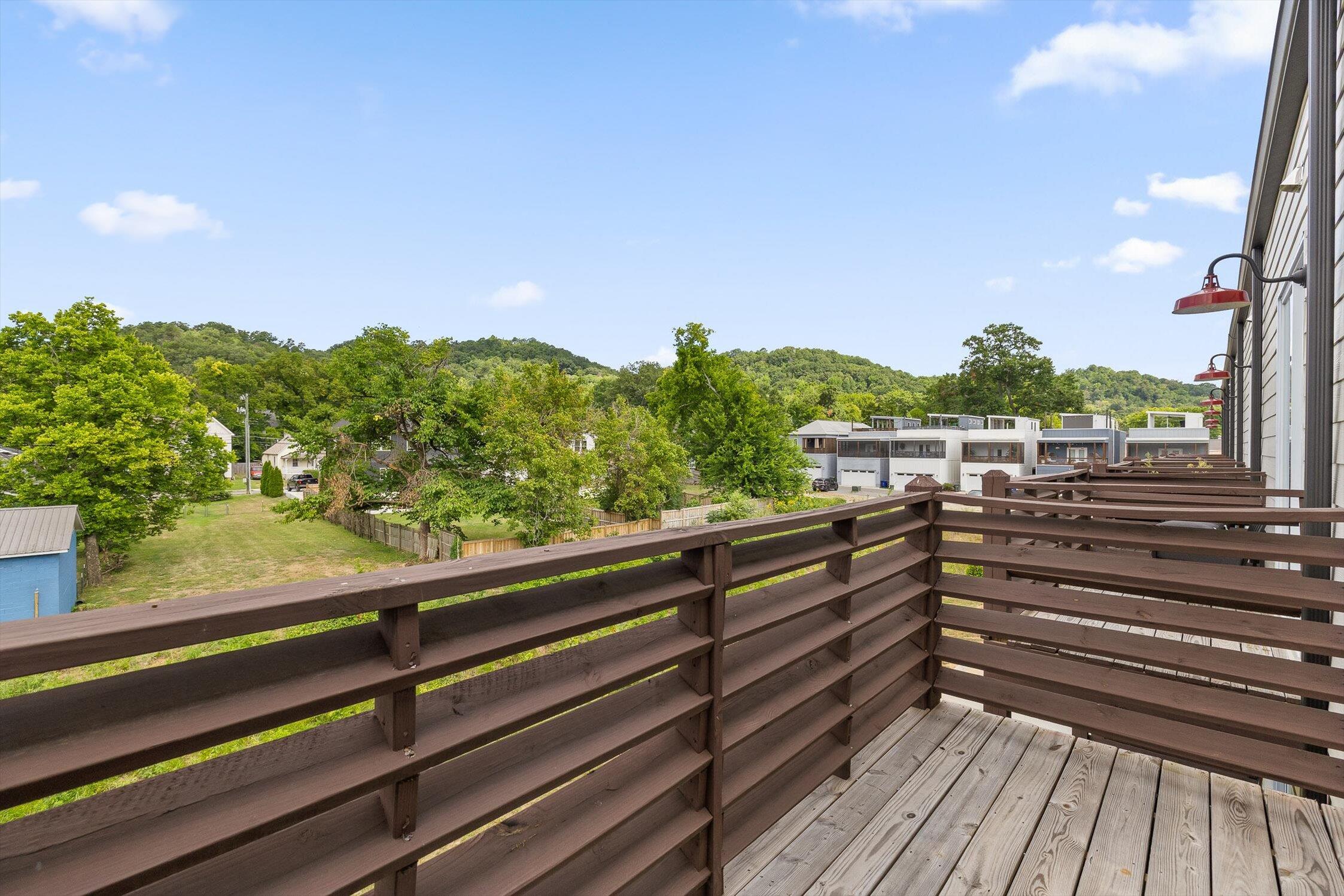 Chattanooga, Tennessee 37405, United States, 2 Bedrooms Bedrooms, ,3 BathroomsBathrooms,Residential,Active,174382