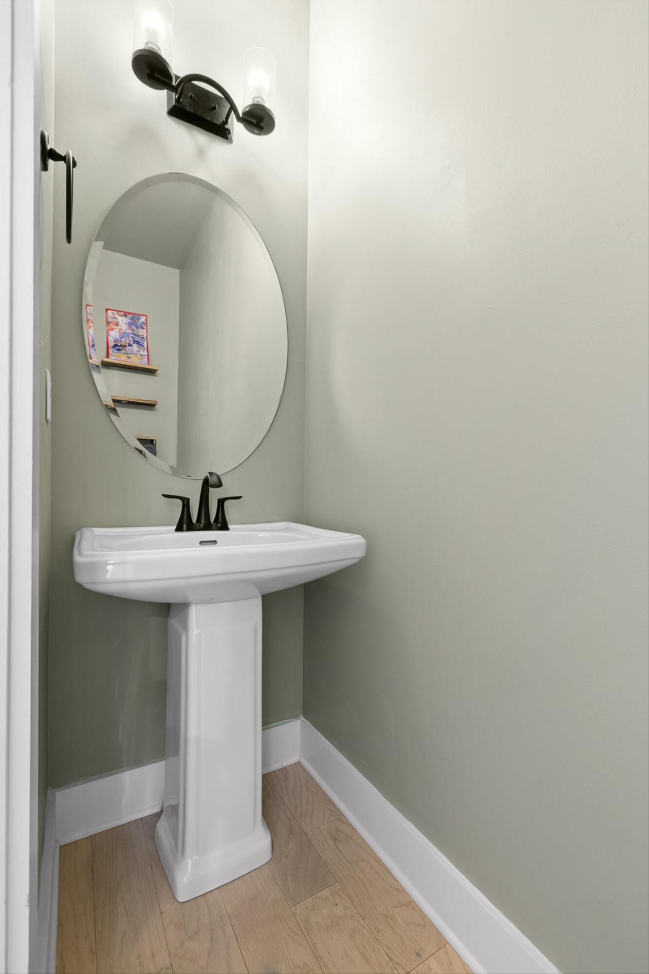 Chattanooga, Tennessee 37405, United States, 2 Bedrooms Bedrooms, ,3 BathroomsBathrooms,Residential,Active,174382