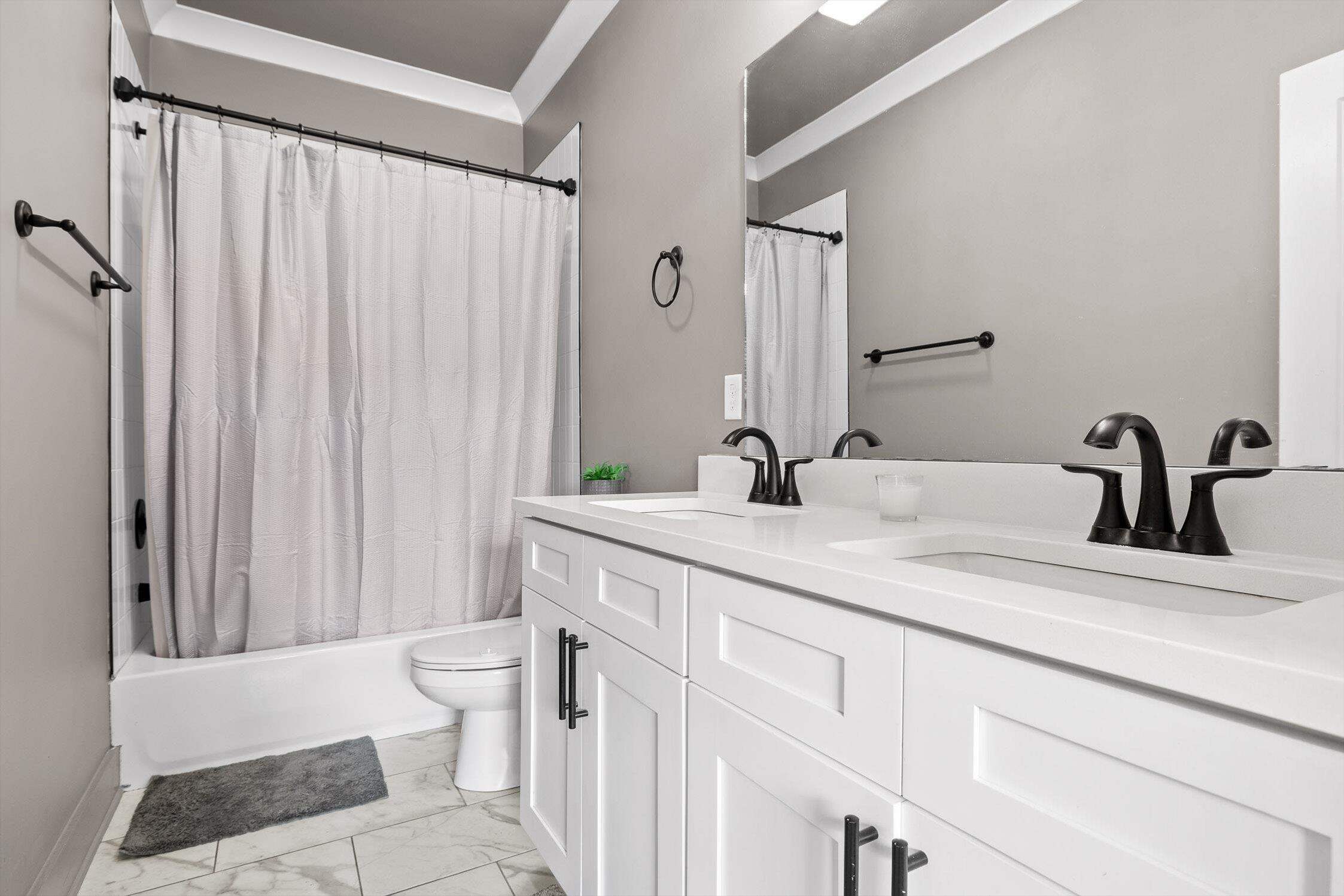 Chattanooga, Tennessee 37405, United States, 2 Bedrooms Bedrooms, ,3 BathroomsBathrooms,Residential,Active,174382