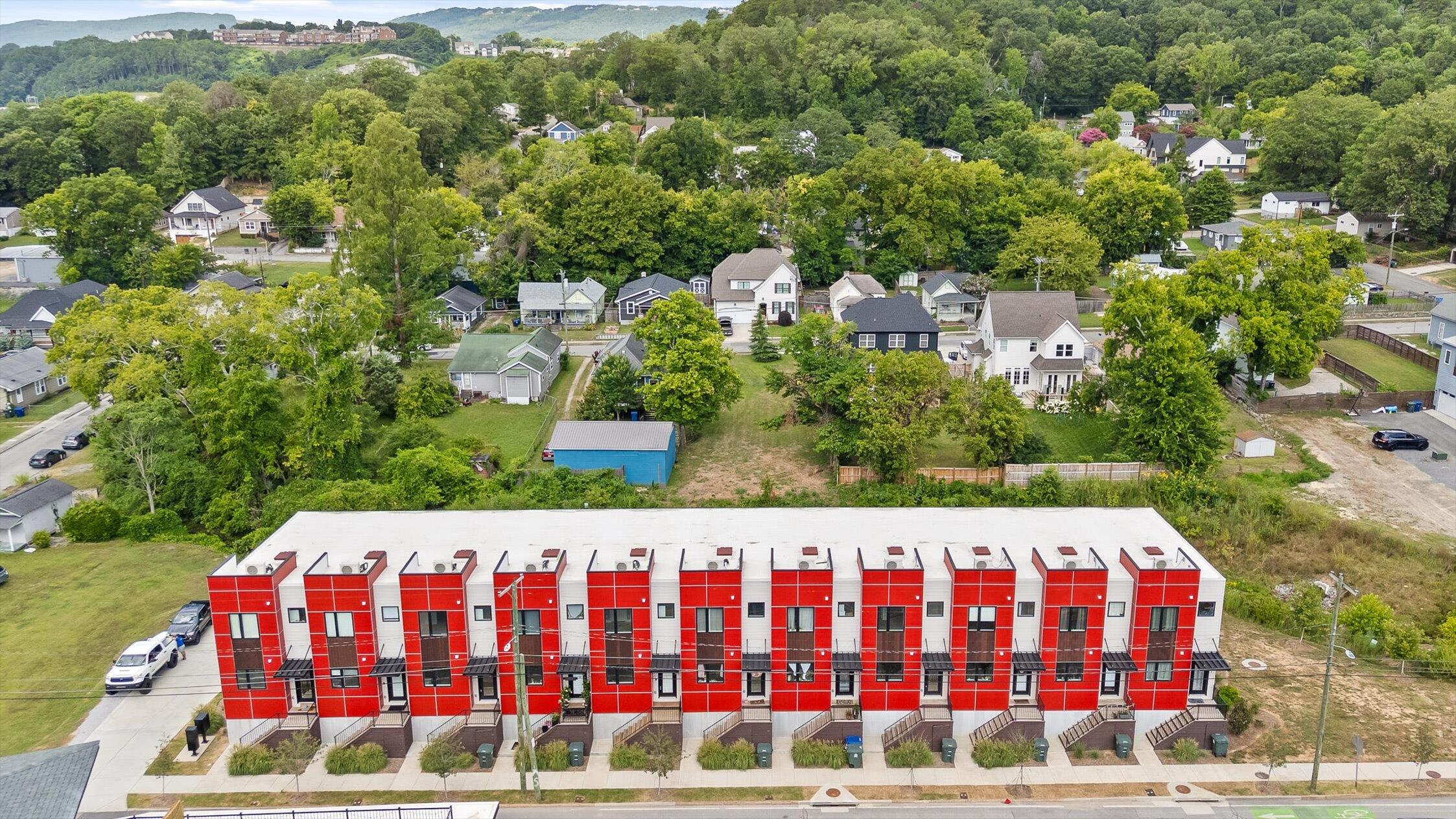 Chattanooga, Tennessee 37405, United States, 2 Bedrooms Bedrooms, ,3 BathroomsBathrooms,Residential,Active,174382