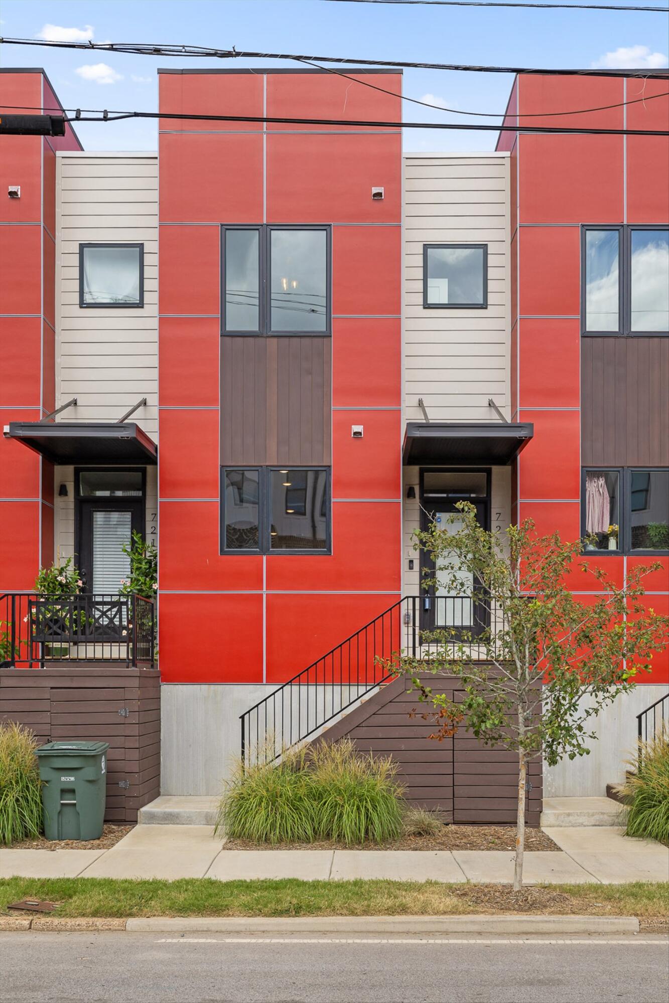 Chattanooga, Tennessee 37405, United States, 2 Bedrooms Bedrooms, ,3 BathroomsBathrooms,Residential,Active,174382