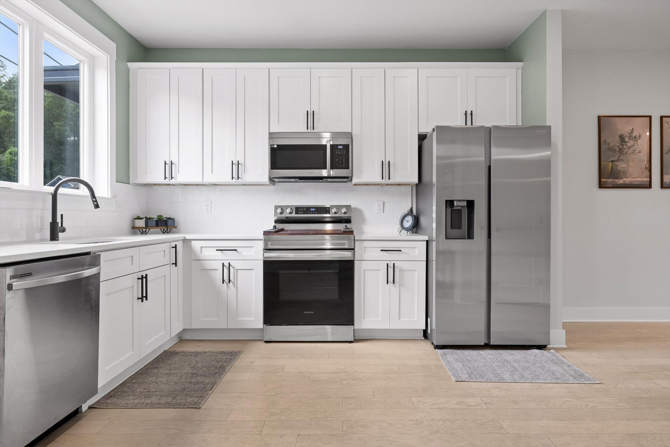 Chattanooga, Tennessee 37405, United States, 2 Bedrooms Bedrooms, ,3 BathroomsBathrooms,Residential,Active,174382