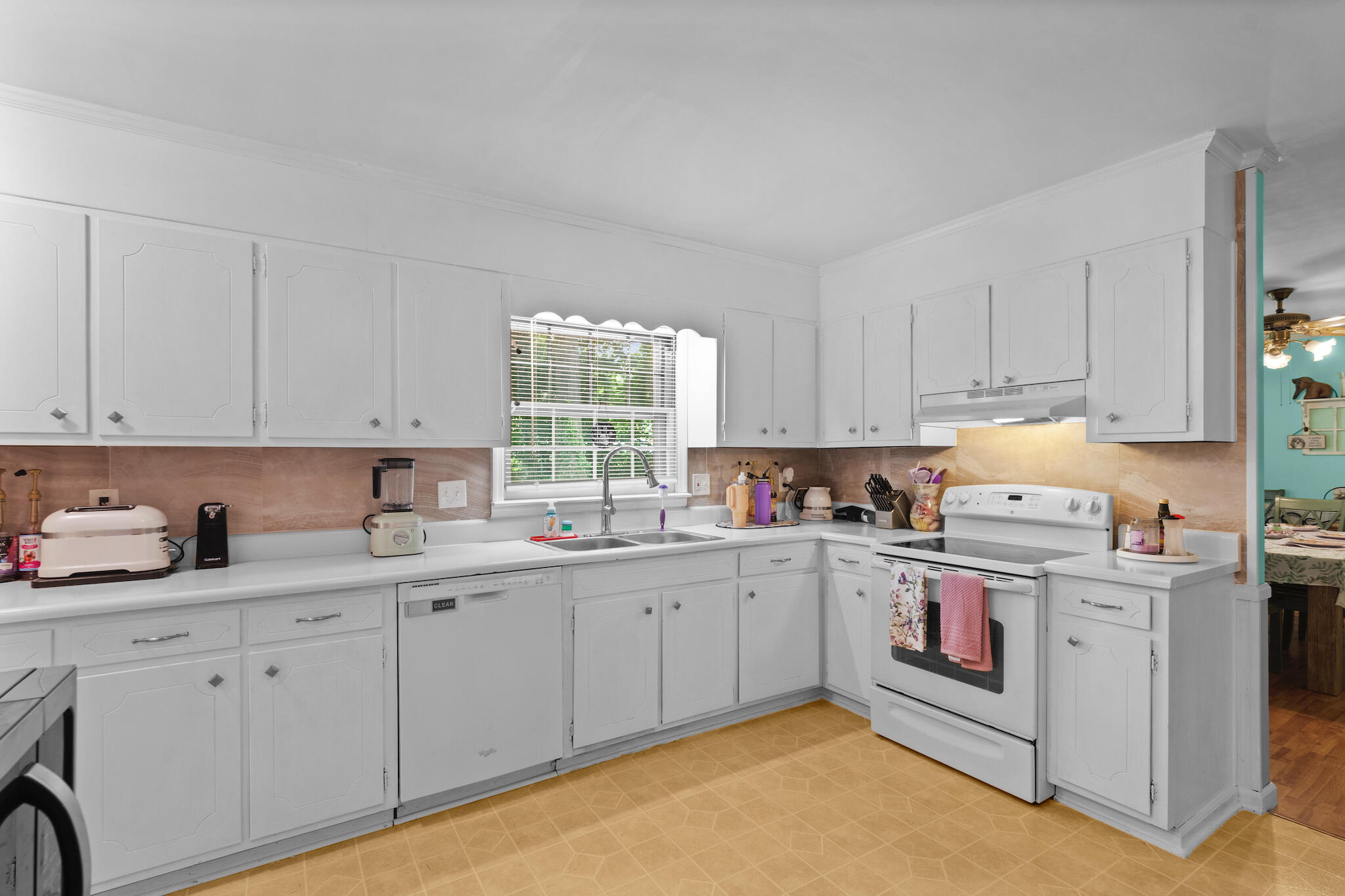 3020 Oakland Drive, Cleveland, Tennessee image 6