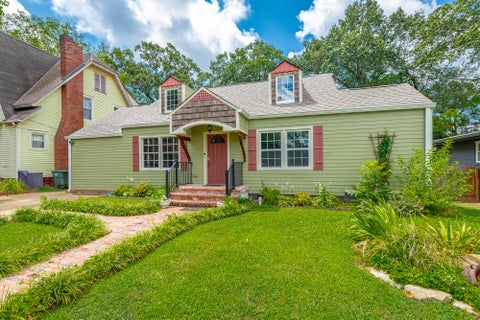Photo of 2306 E 4th Street, Chattanooga, TN 37404 (MLS # 1541060)