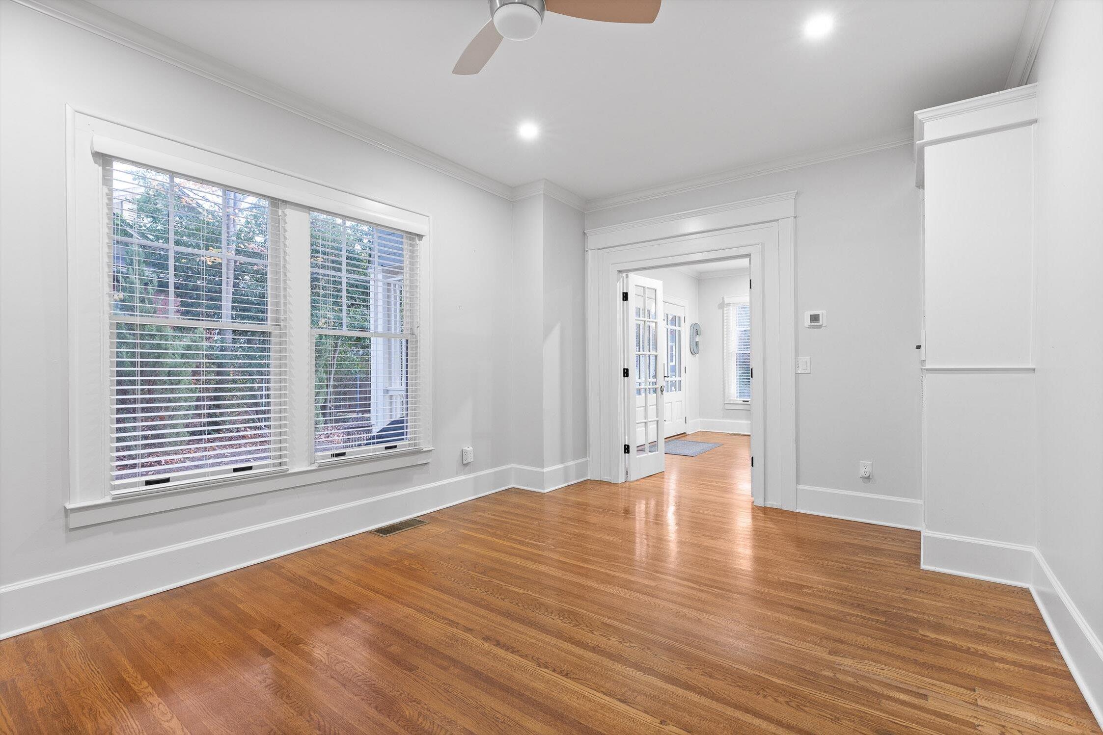 Chattanooga, Tennessee 37411, United States, 4 Bedrooms Bedrooms, ,3 BathroomsBathrooms,Residential,Active,239545