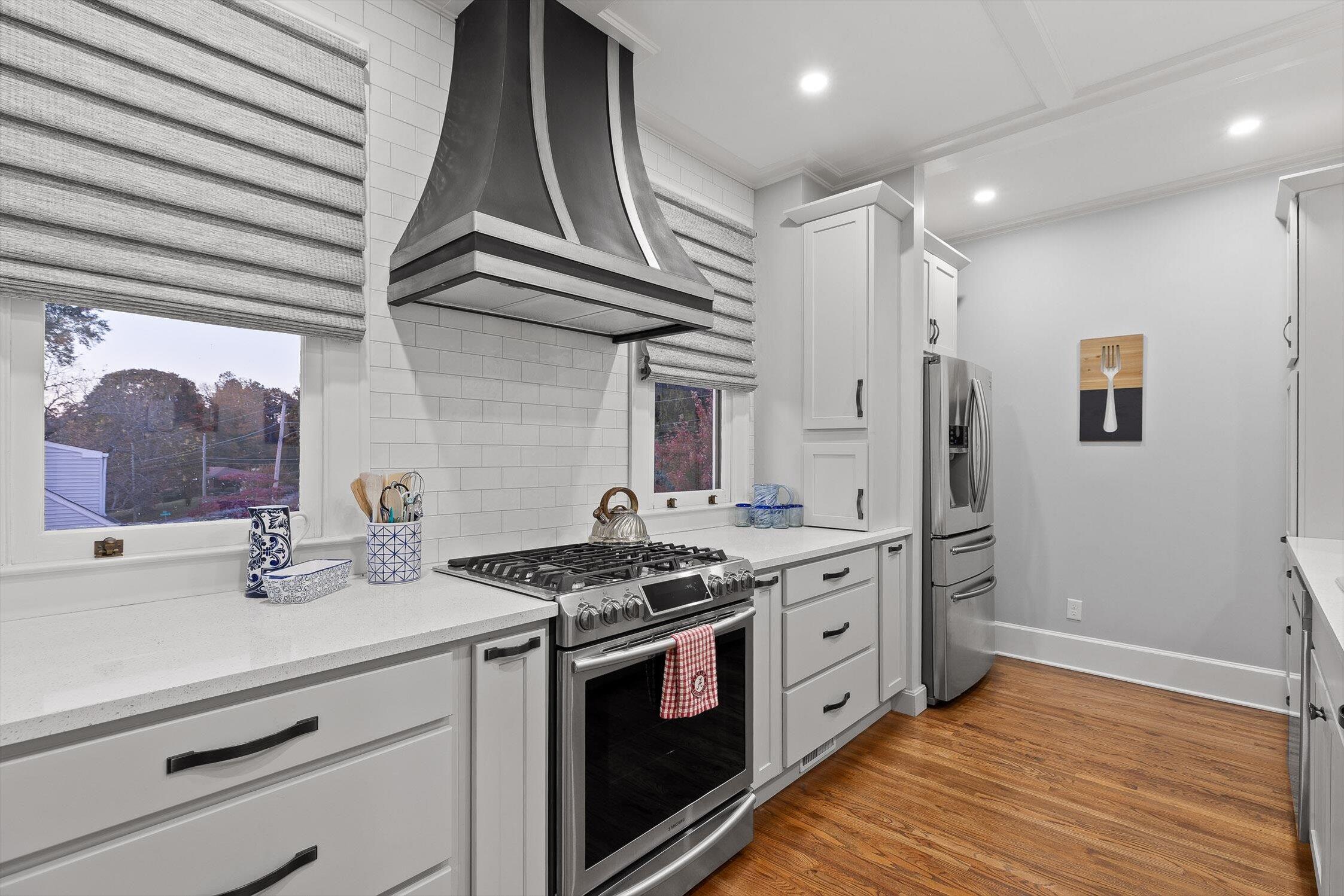 Chattanooga, Tennessee 37411, United States, 4 Bedrooms Bedrooms, ,3 BathroomsBathrooms,Residential,Active,239545