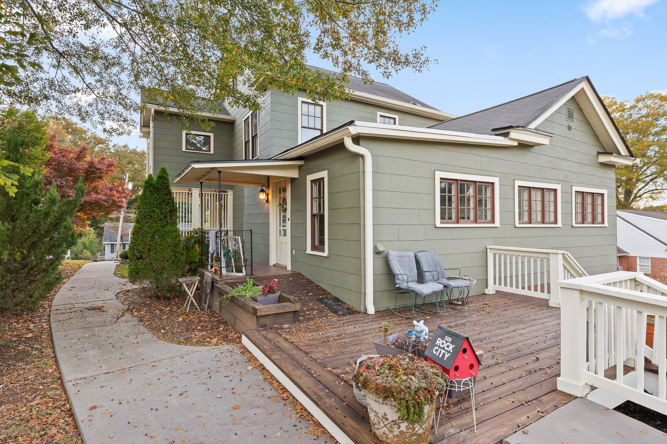 Chattanooga, Tennessee 37411, United States, 4 Bedrooms Bedrooms, ,3 BathroomsBathrooms,Residential,Active,239545