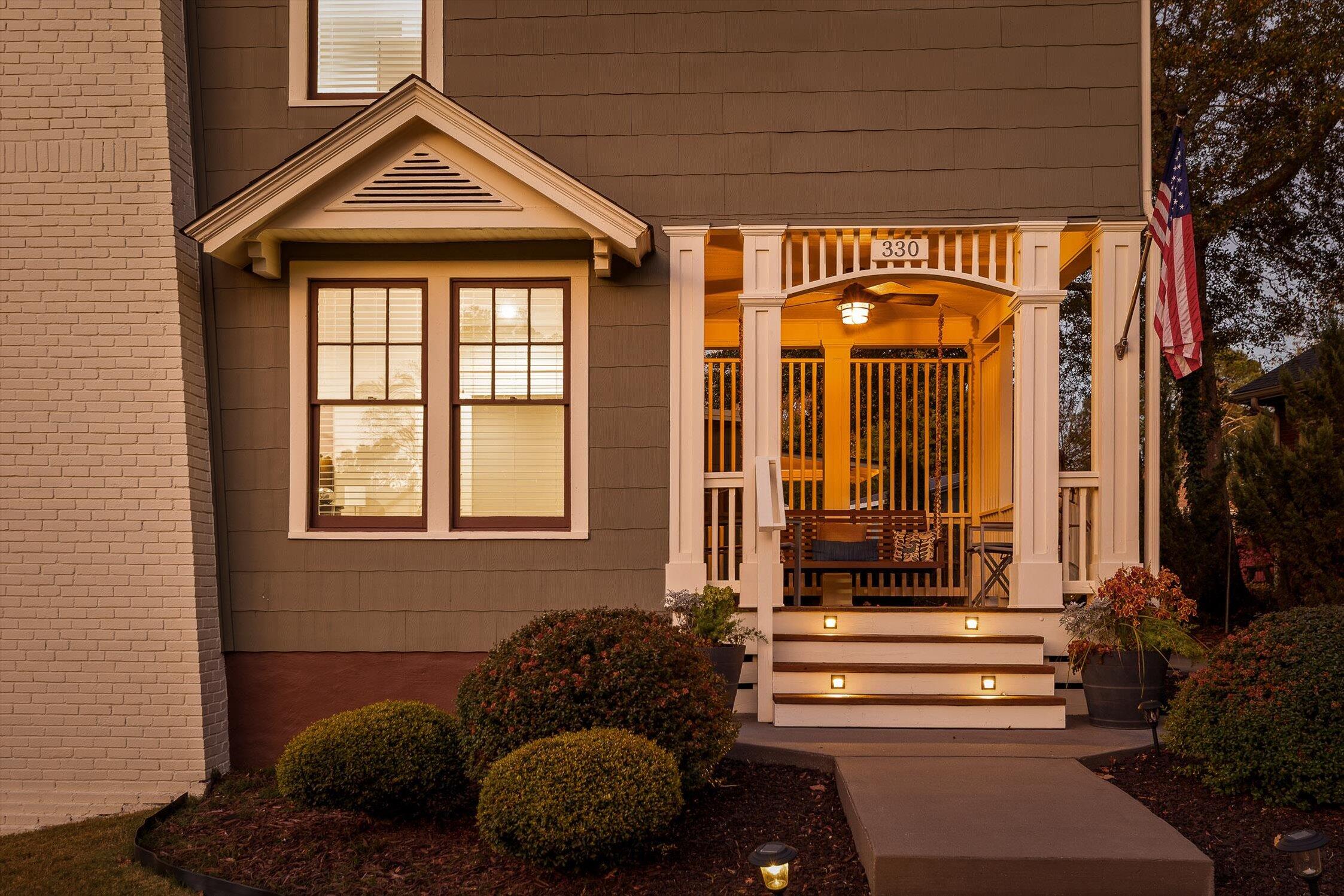 Chattanooga, Tennessee 37411, United States, 4 Bedrooms Bedrooms, ,3 BathroomsBathrooms,Residential,Active,239545