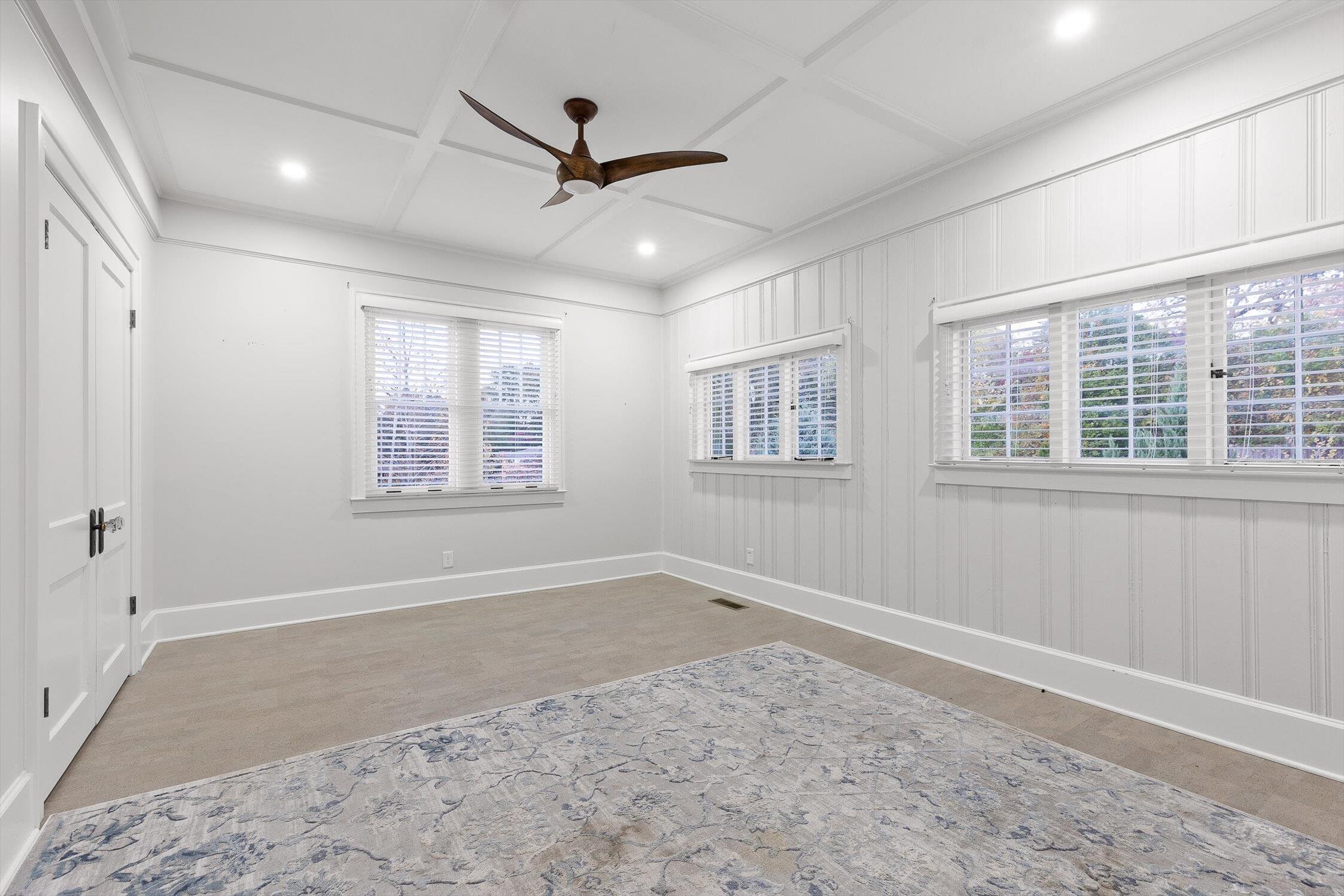 Chattanooga, Tennessee 37411, United States, 4 Bedrooms Bedrooms, ,3 BathroomsBathrooms,Residential,Active,239545