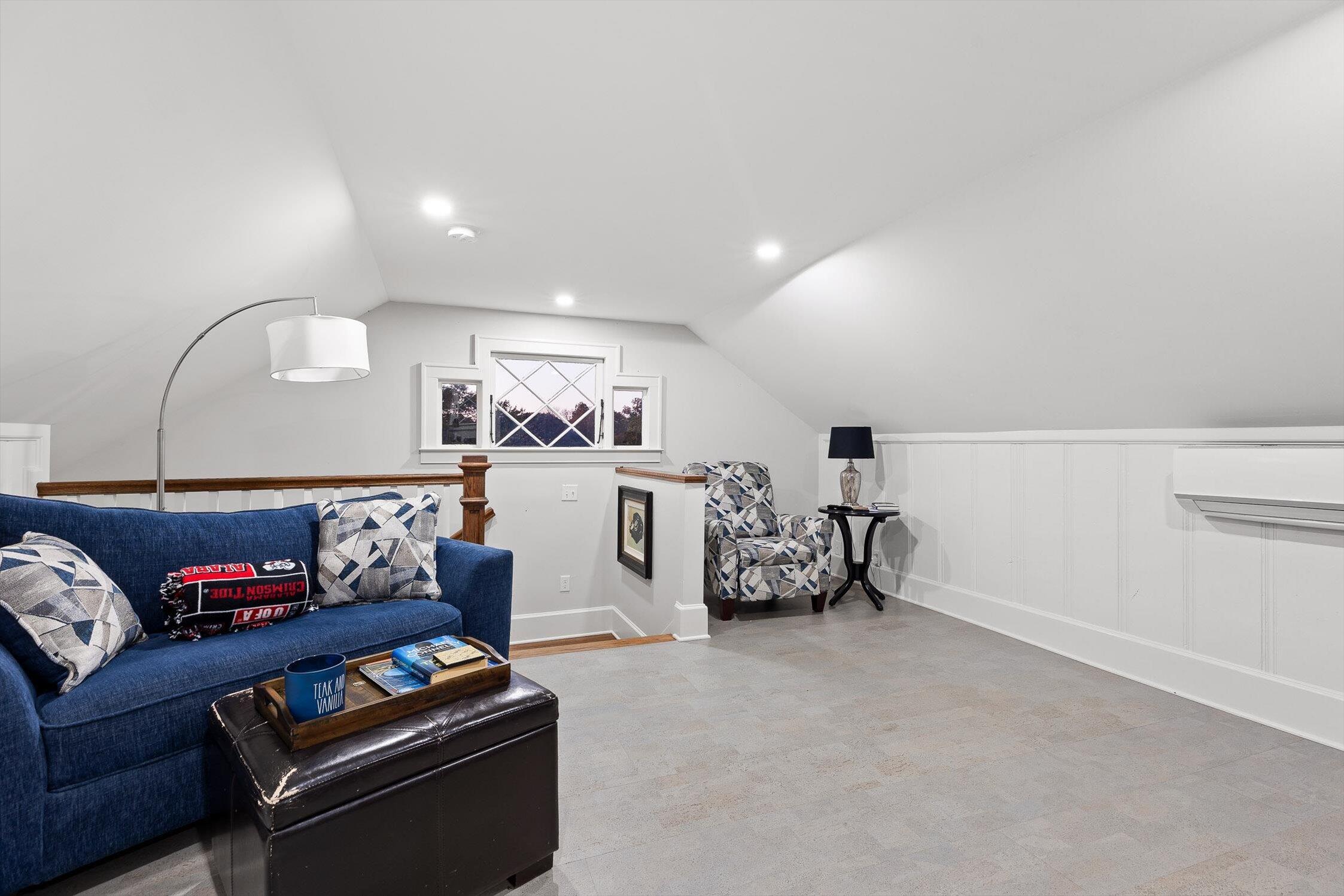 Chattanooga, Tennessee 37411, United States, 4 Bedrooms Bedrooms, ,3 BathroomsBathrooms,Residential,Active,239545