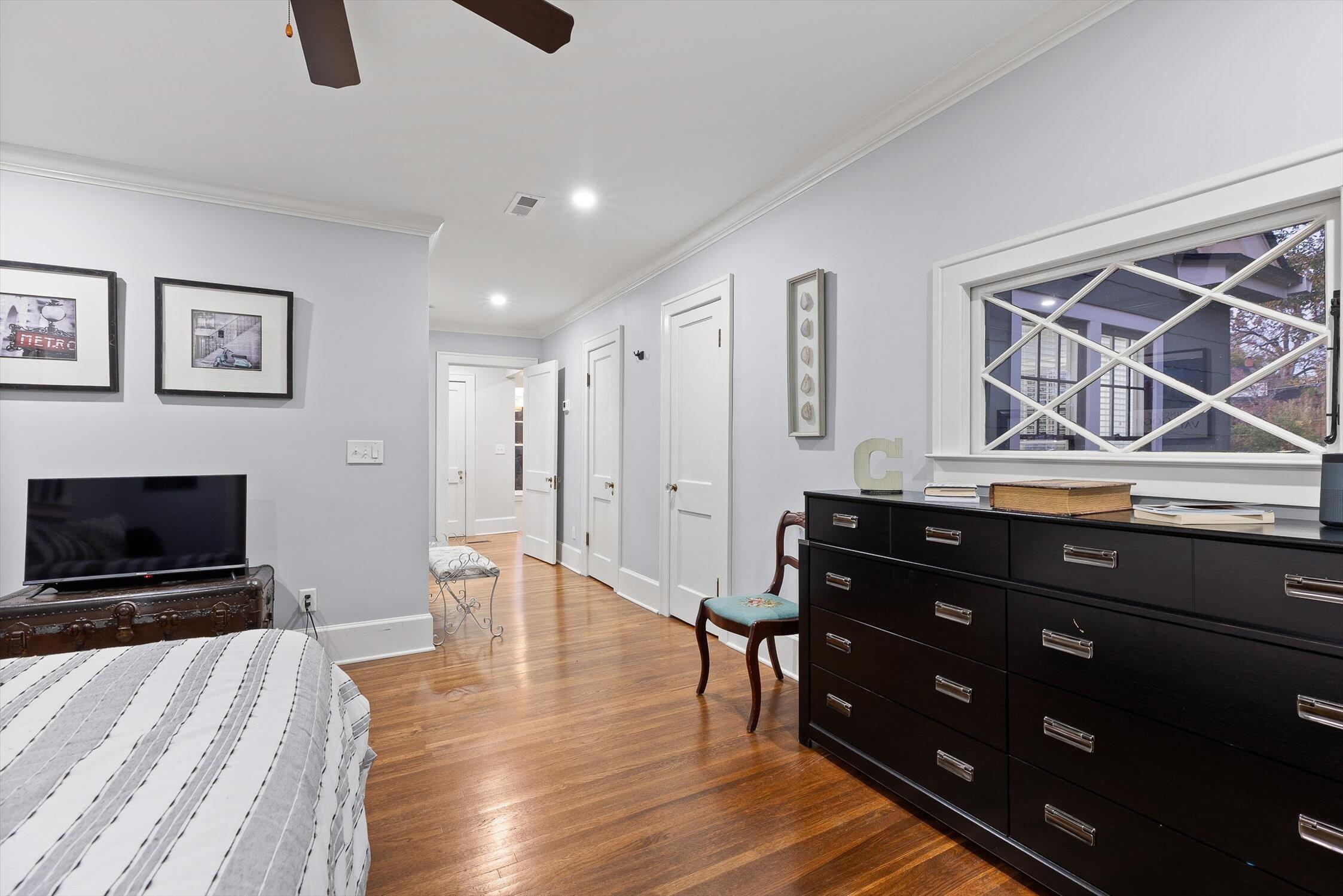 Chattanooga, Tennessee 37411, United States, 4 Bedrooms Bedrooms, ,3 BathroomsBathrooms,Residential,Active,239545