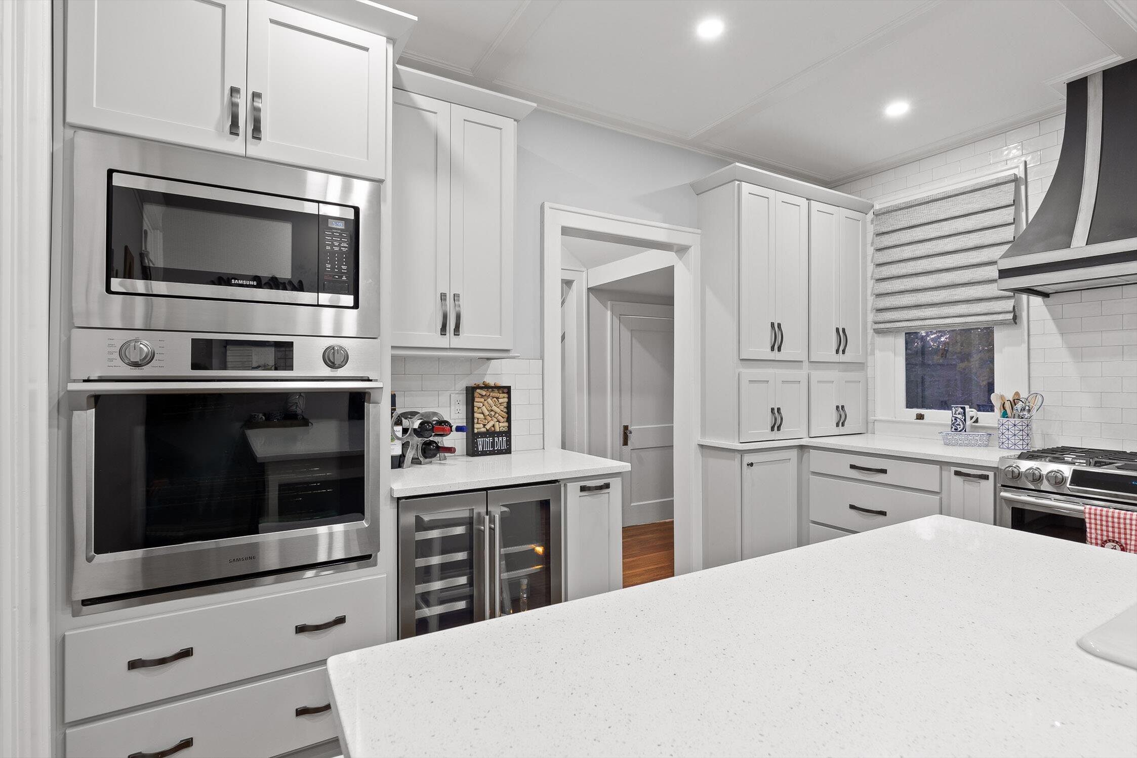 Chattanooga, Tennessee 37411, United States, 4 Bedrooms Bedrooms, ,3 BathroomsBathrooms,Residential,Active,239545