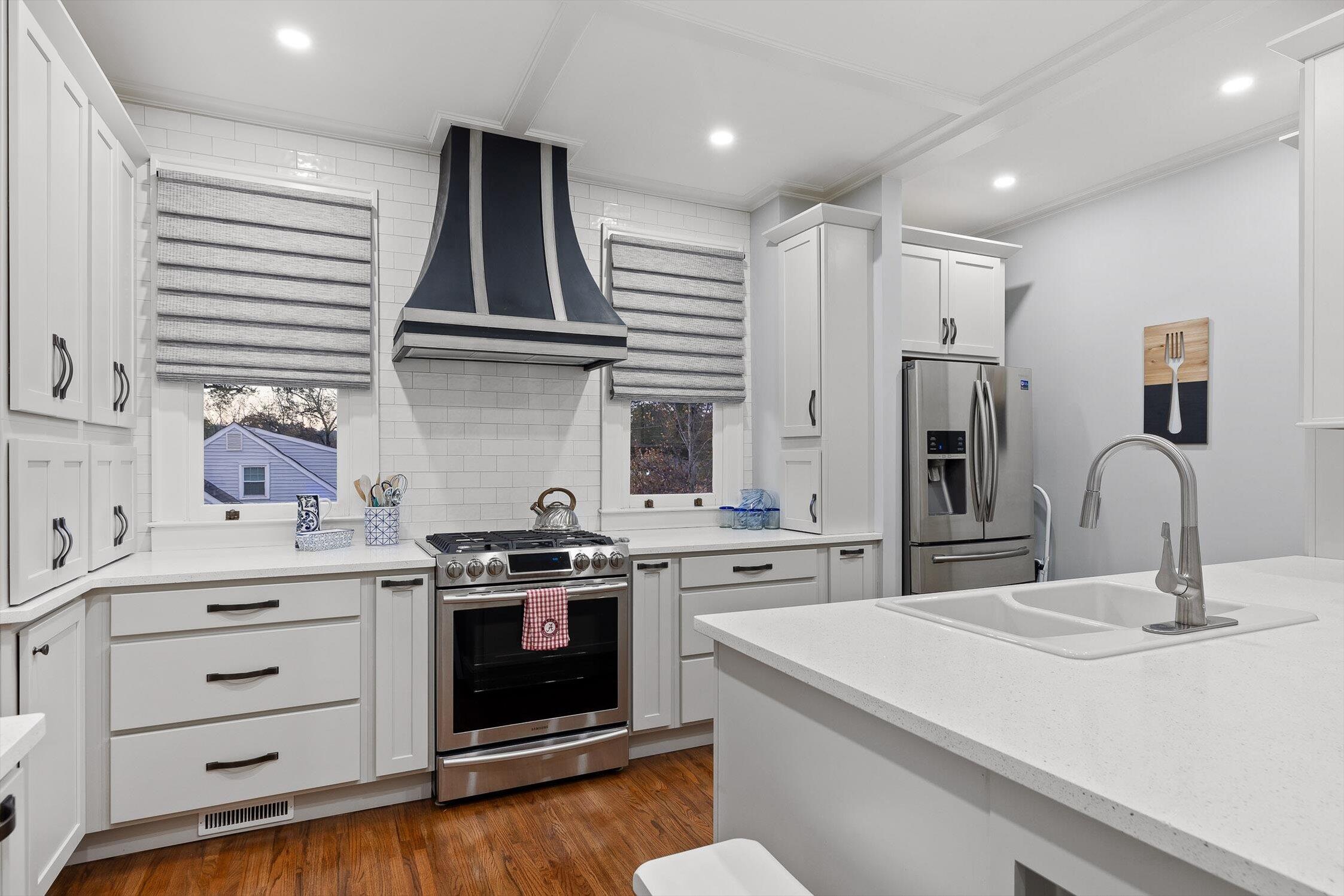 Chattanooga, Tennessee 37411, United States, 4 Bedrooms Bedrooms, ,3 BathroomsBathrooms,Residential,Active,239545