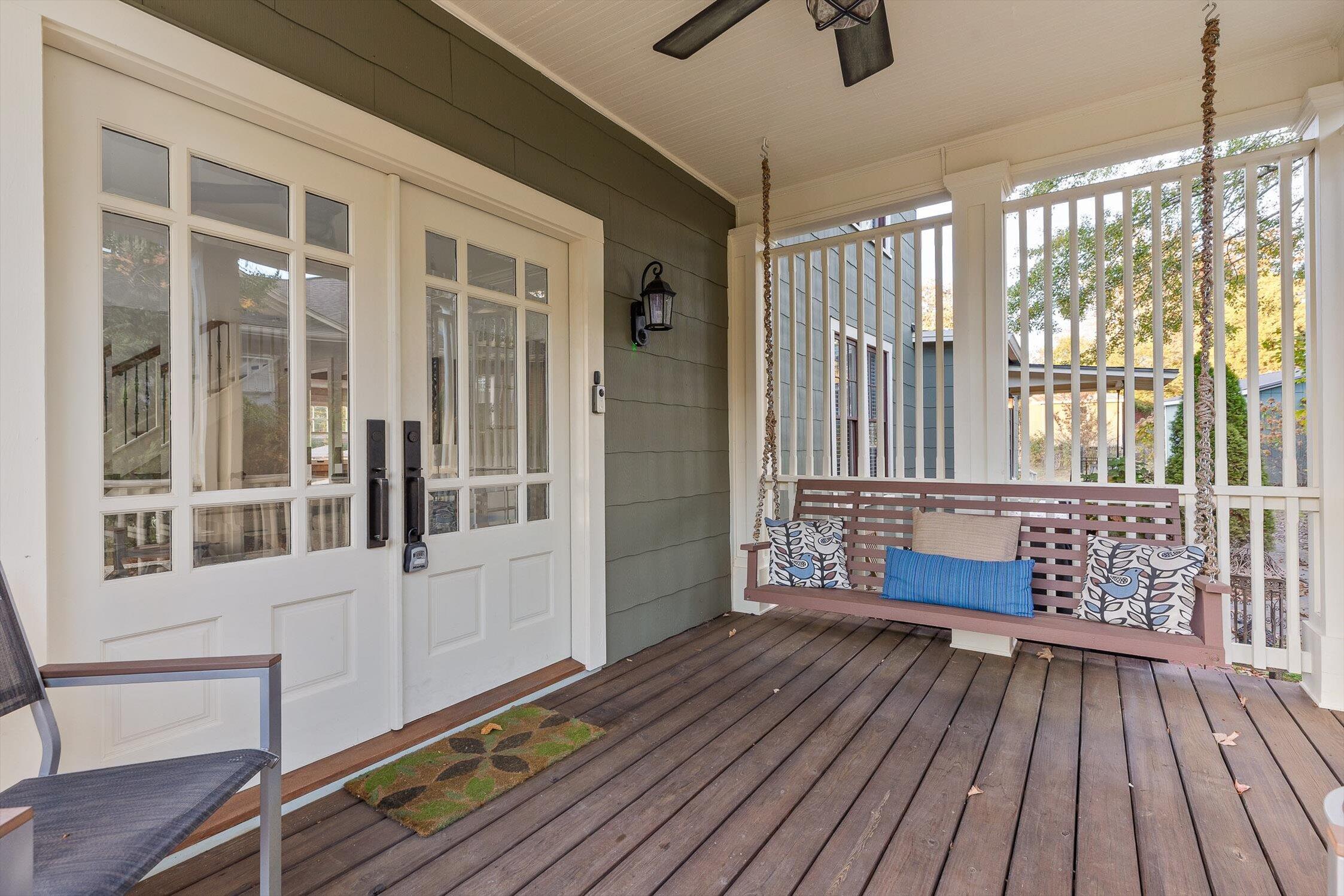 Chattanooga, Tennessee 37411, United States, 4 Bedrooms Bedrooms, ,3 BathroomsBathrooms,Residential,Active,239545