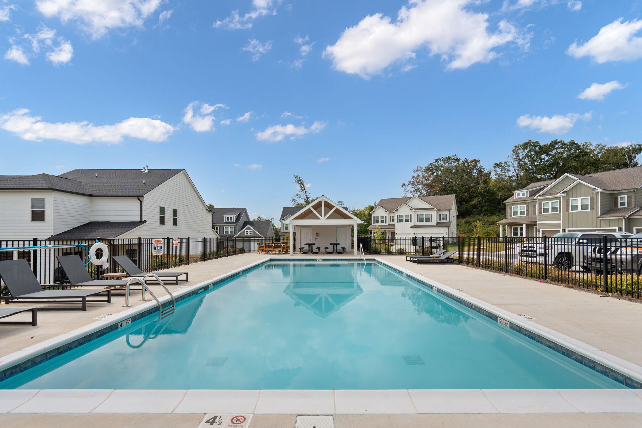 2040 Firelight Way