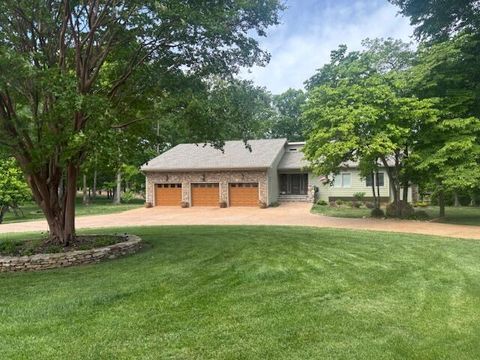 Photo of 1018 Bunker Ridge TRL, Soddy Daisy, TN 37379 (MLS # 1534148)